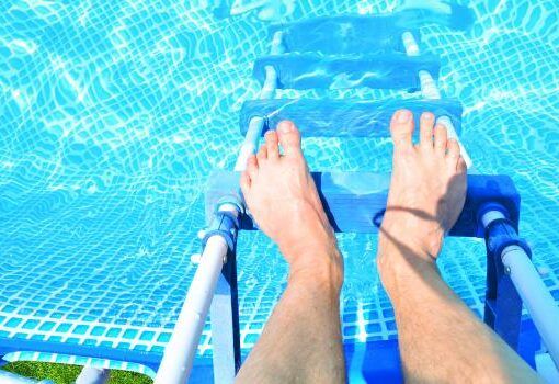 Zu sehen ist das Bild 1 zum Beitrag mit dem Thema: DIY PVC Pool Leiter bauen