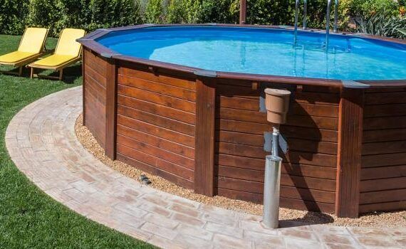 Zu sehen ist das Bild 1 zum Beitrag mit dem Thema: Einen Pool aus Holz selber bauen