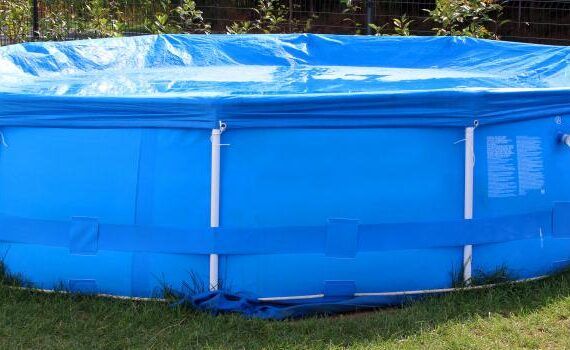 Zu sehen ist das Bild 1 zum Beitrag mit dem Thema: Poolabdeckung Ratgeber & Empfehlungen